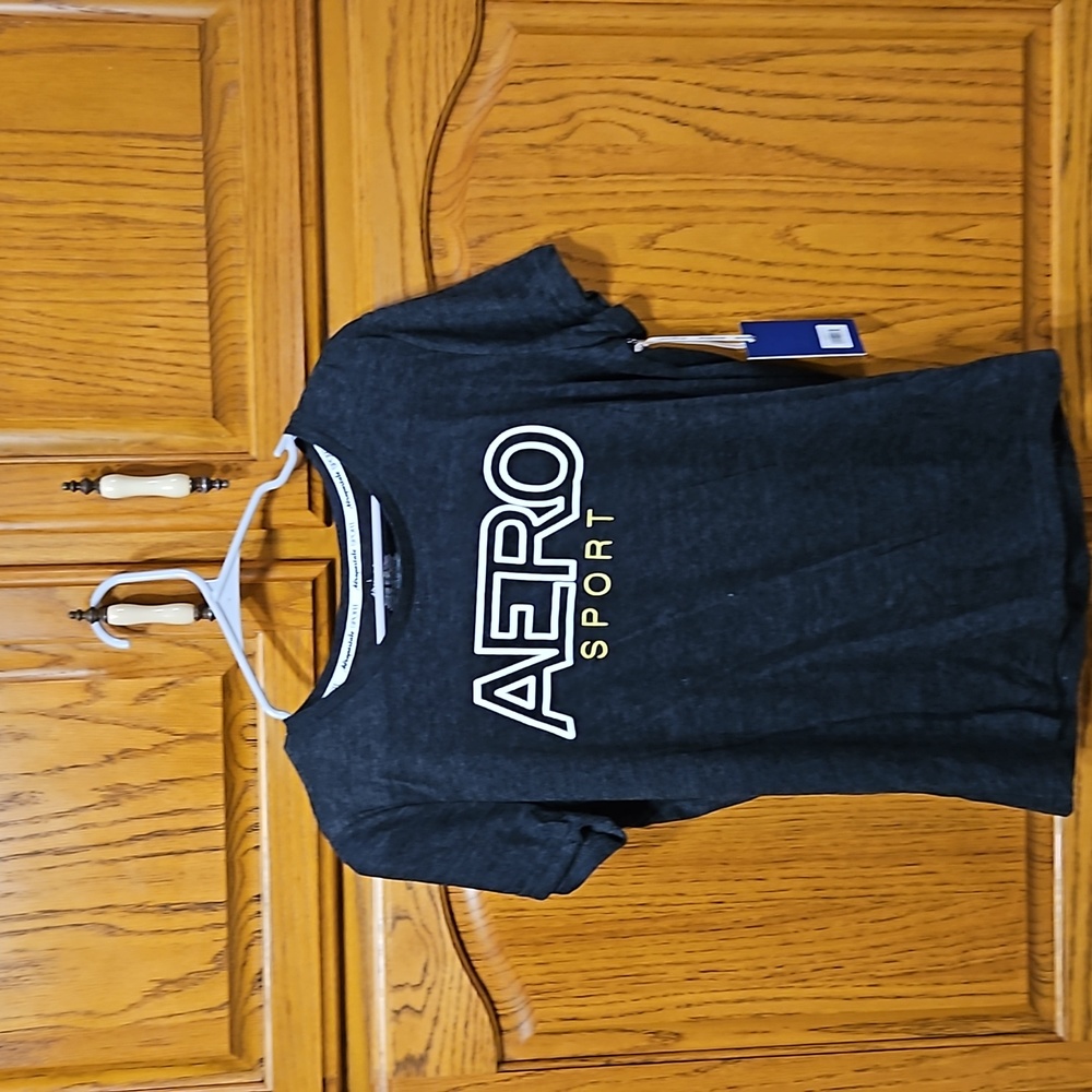 AEROPOSTALE